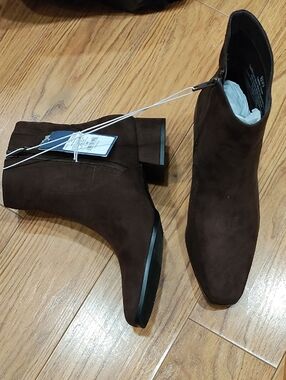 Universal Thread Women's Dark Brown Suede Ankle Booties